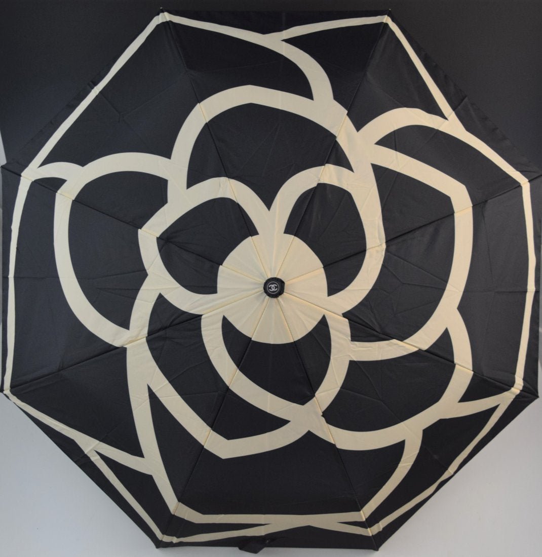 Chanel VIP Umbrella (Paris) (1 of 2)