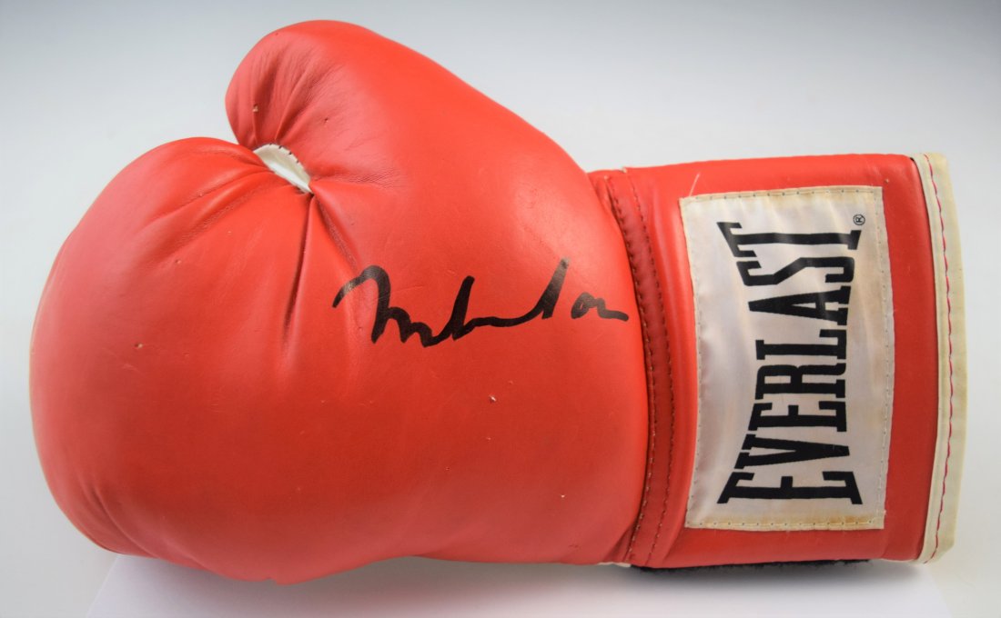 Muhammad Ali Everlast Boxing Glove (Signed) (1 of 3)