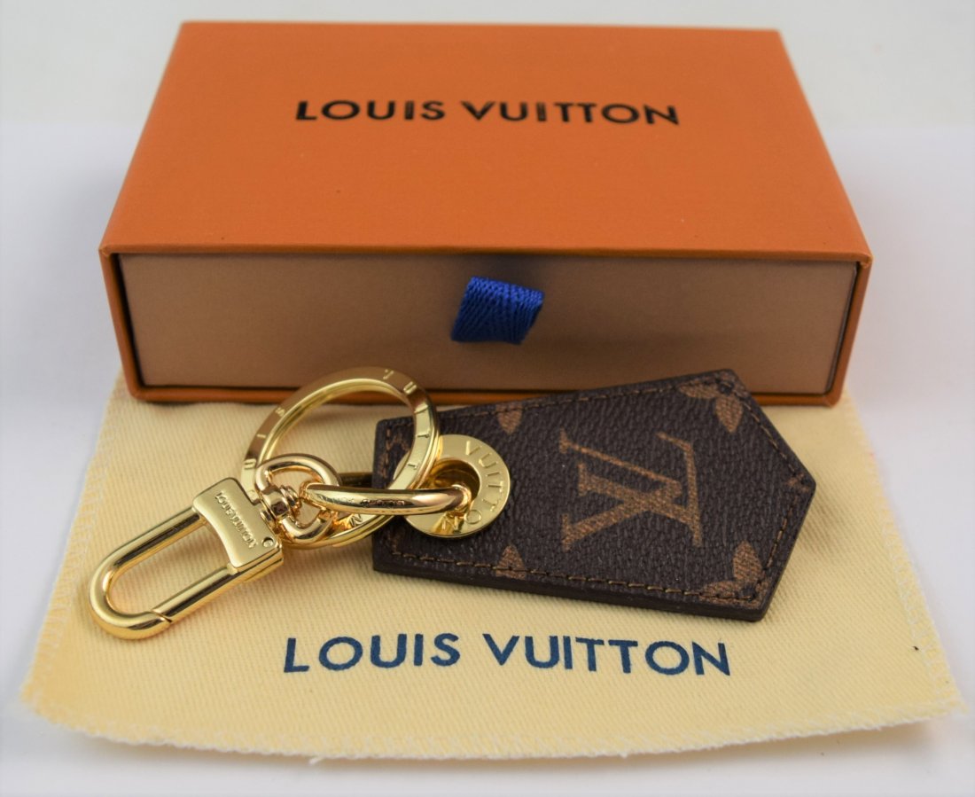Louis Vuitton Monogram Eclipse Key Ring Holder (1 of 4)