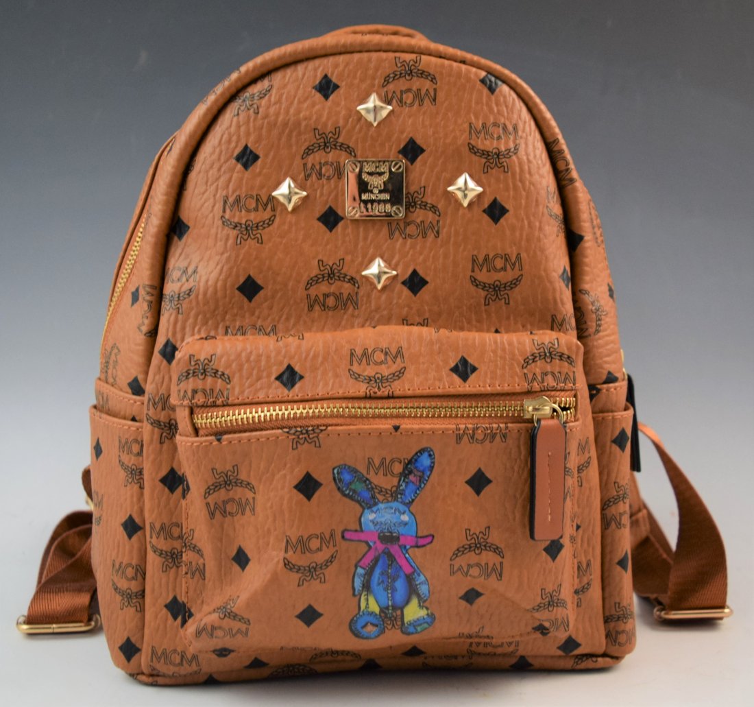 Ladies Brown Leather Backpack (1 of 5)