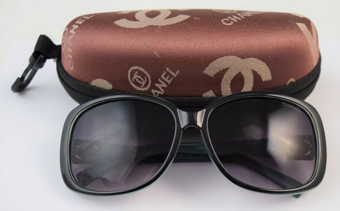 Ladies Chanel Sunglasses (w/case) (1 of 4)