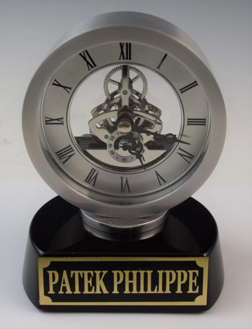 Patek Philippe Dealer Clock (1 of 5)