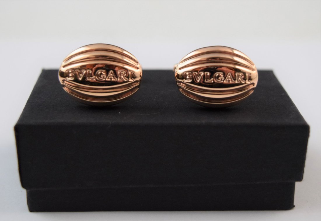 Bulgari Cufflinks w/box: BULGARI (ITALIAN) Metal circular cufflinks, Bulgari "BVLGARI" for men w/box