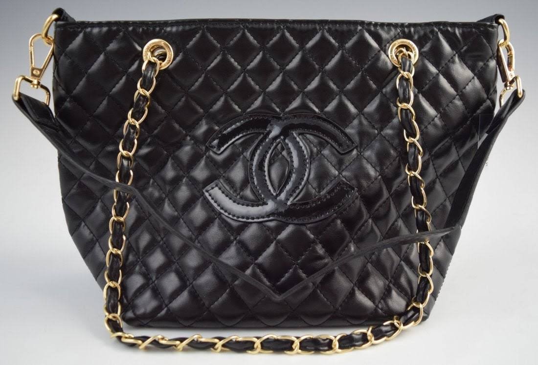 Chanel VIP Bag (1 of 4)