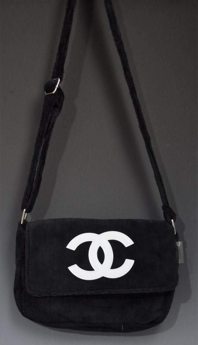 Chanel VIP Bag (1 of 5)