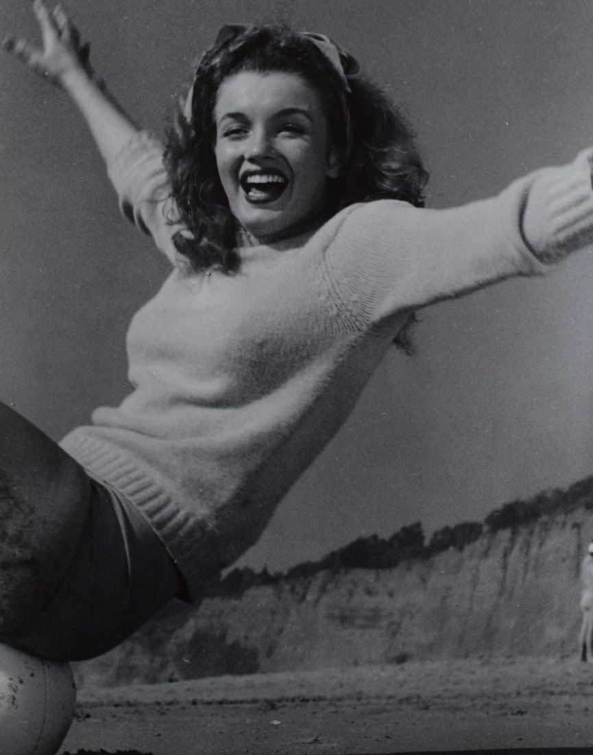 Andre de Dienes - Marilyn Monroe: ANDRE DE DIENES (1913-1985) Marilyn Monroe Photogravure c.1985 Printed in America 12" x 9 1/2"