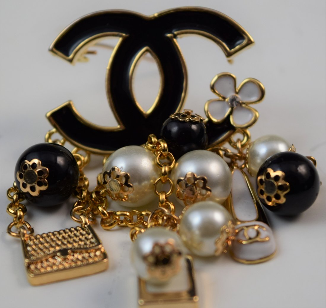Chanel Stamped "CC" Brooch (1 of 2)
