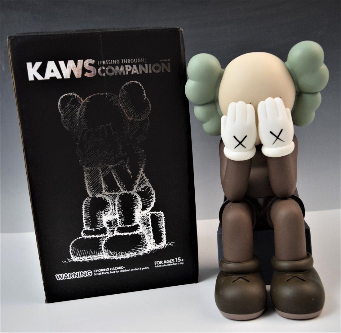 Kaws - Passing Through Open Edition Figure 2007 (1 of 5)