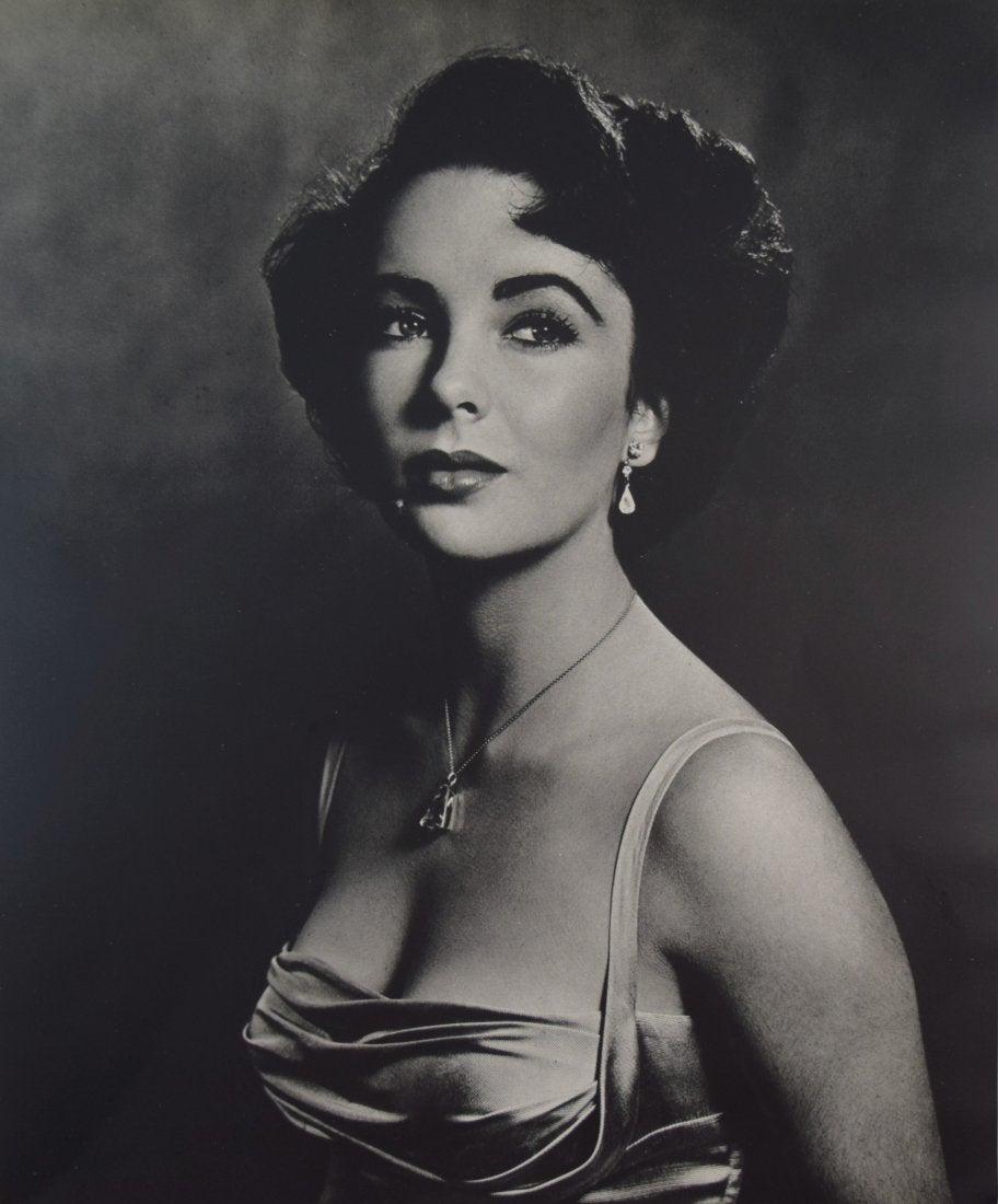 Philippe Halsman - Elizabeth Taylor: PHILIPPE HALSMAN (1906-1979) Elizabeth Taylor Sheet-fed gravure, 1970s Printed in Italy 11" x 9"