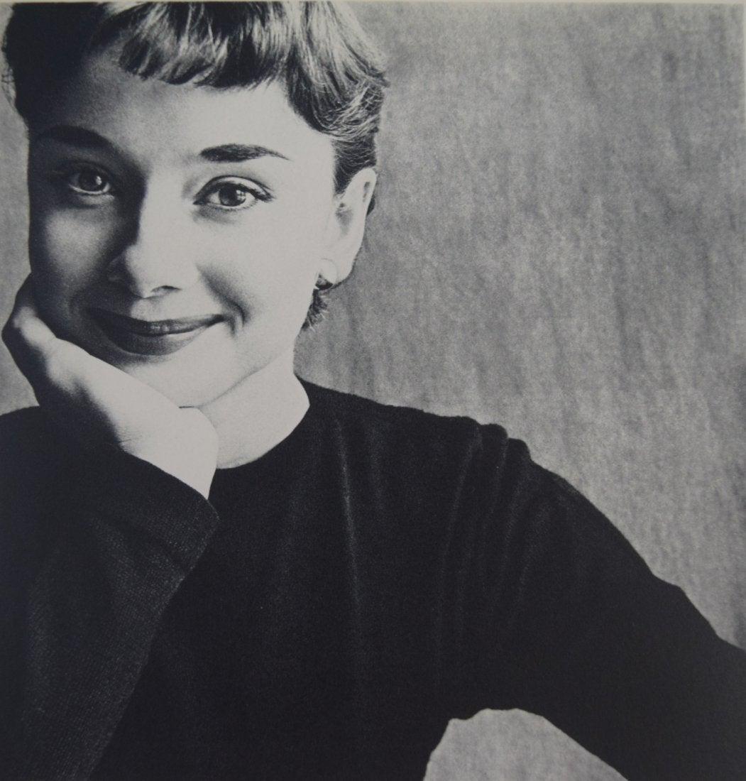 Irving Penn - Audrey Hepburn, Paris, 1951: IRVING PENN (1917-2009) Audrey Hepburn, Paris, 1951 Sheet-fed gravure, 1960 Printed in Switzerland 5" x 5"