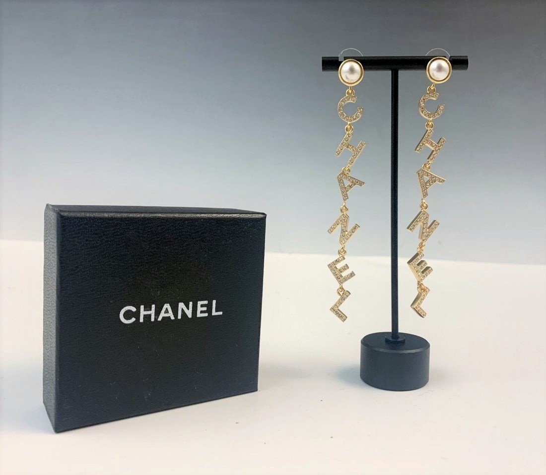Authentic Chanel Dangle Earrings (1 of 11)