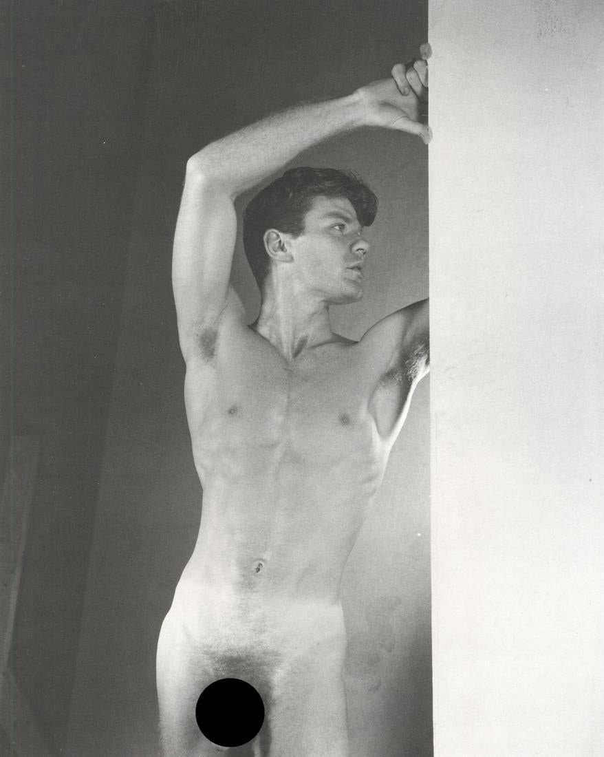 George Platt Lynes - Male Nude, 1950: GEORGE PLATT LYNES (1907-1955) Male Nude, 1950 Duotone Photoengraving 8" x 6 1/2"