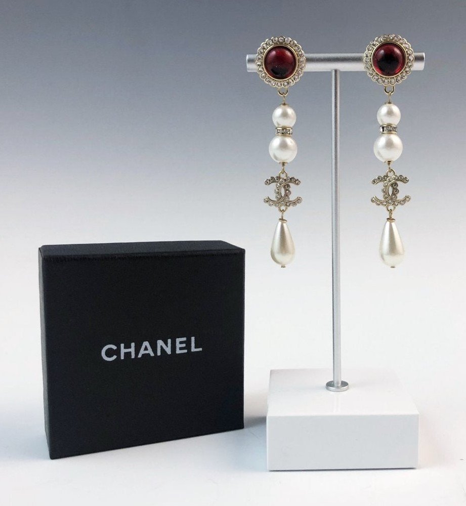 Chanel Pearl CC Dangle Earrings (1 of 5)