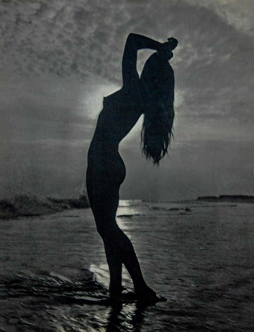 Andre de Dienes - Nude Silhouette, 1952: ANDRE DE DIENES (1913-1985) Nude Silhouette, 1952 Sheet-fed gravure 11 1/2" x 9"
