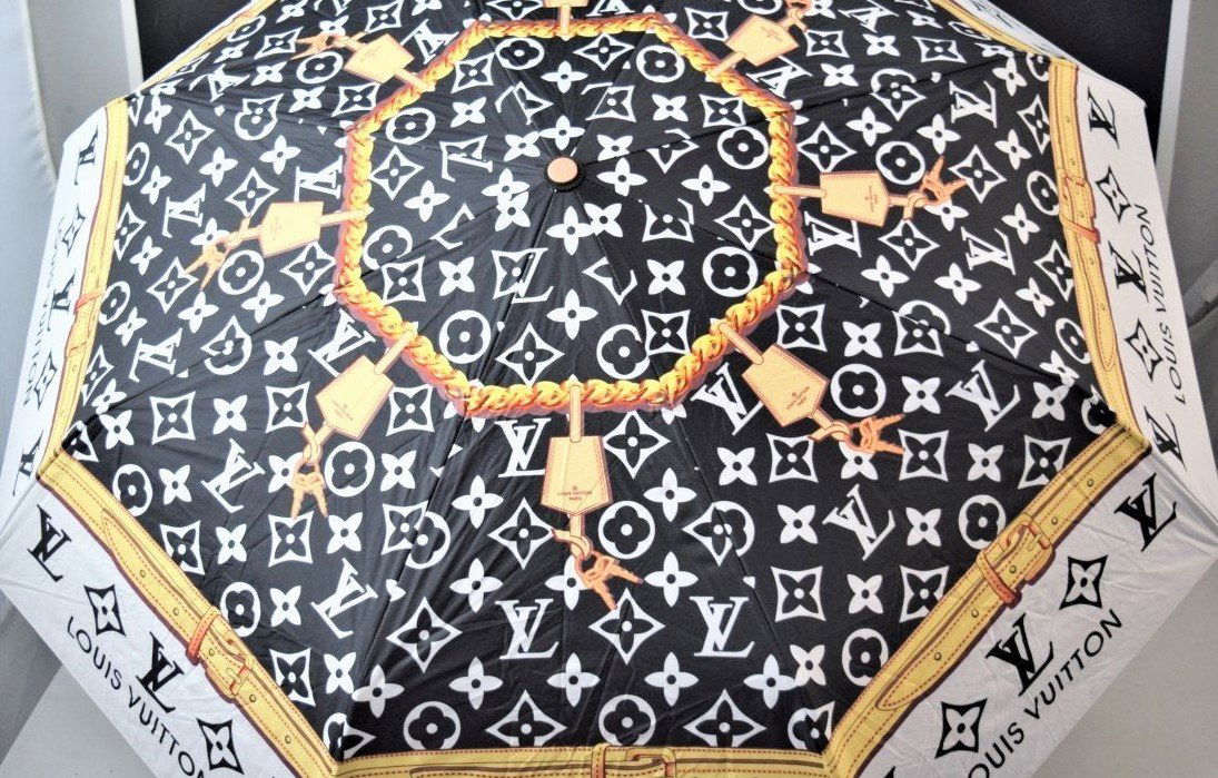 Louis Vuitton Umbrella (1 of 5)
