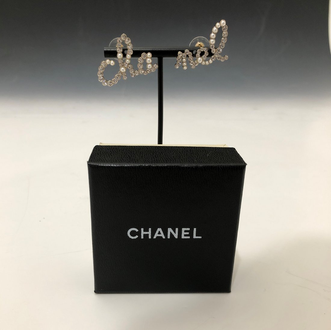 Authentic Chanel Earrings (1 of 5)