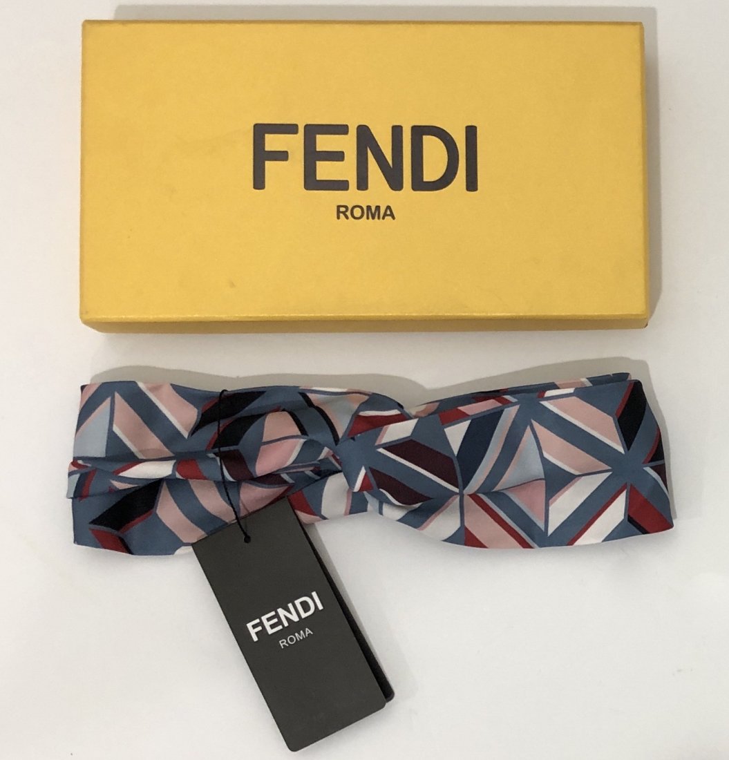 Fendi Ladies Headband: FENDI (ITALIAN) Headband issued by Fendi for women, includes box