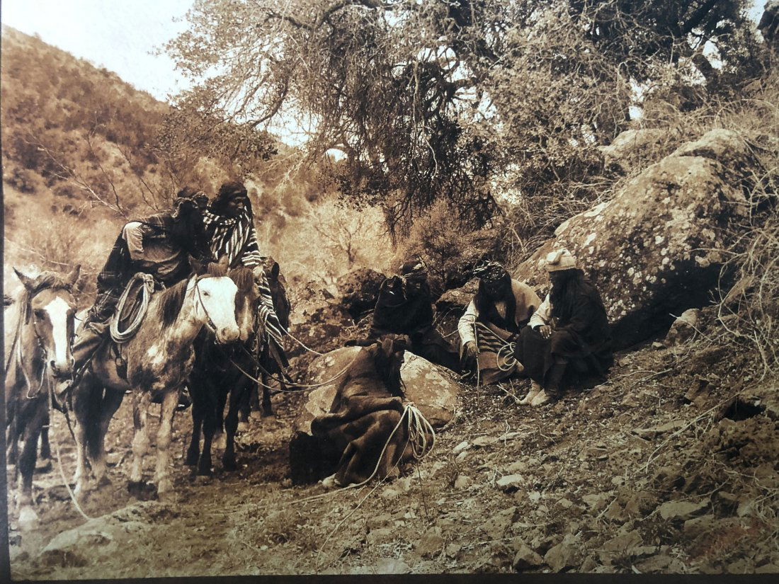 Edward Curtis - Apache, 1904 (1 of 1)