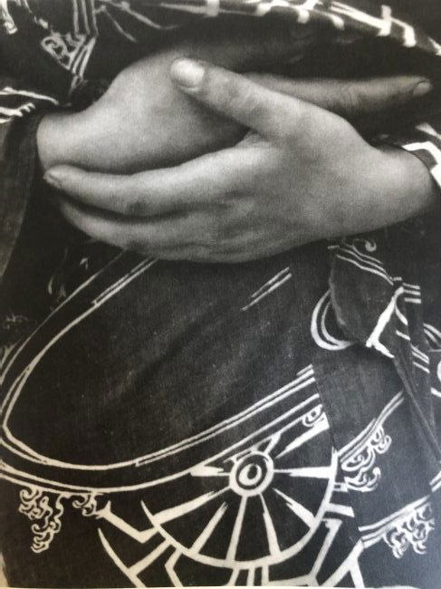 Edward Weston - Hands, Mexico, 1924 (1 of 1)