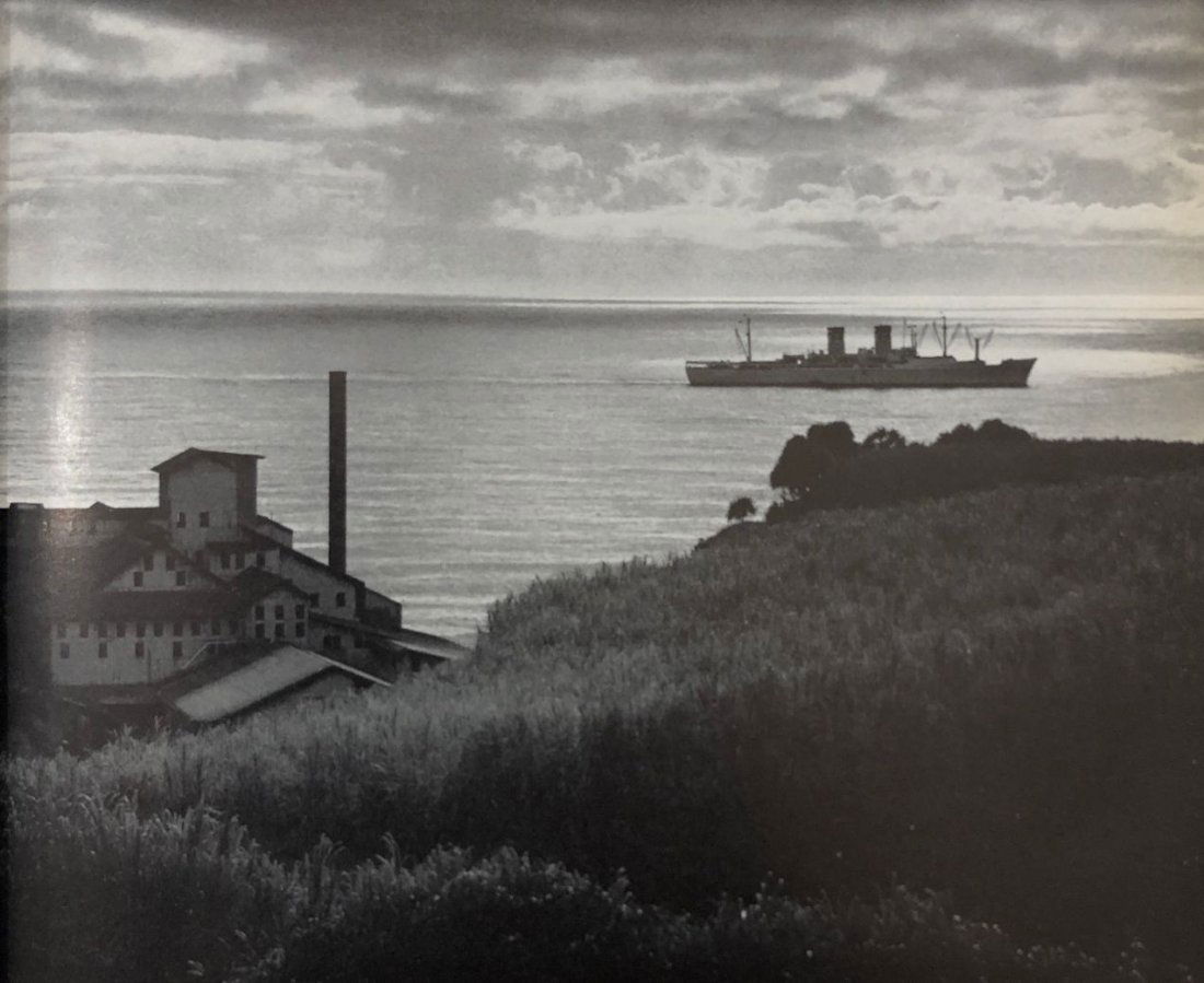 Ansel Adams - Sugar mill and ship, Hilo (1 of 1)