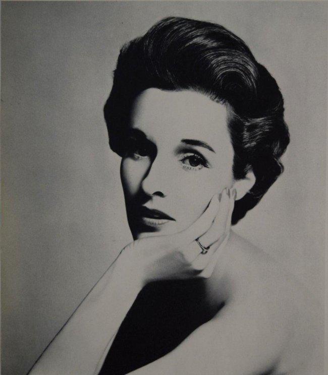 Richard Avedon - Mrs. William Paley, 1957: RICHARD AVEDON (1923-2004) Mrs. William Paley, 1957 Sheet-fed gravure, c. 1960's Printed in Switzerland 7 1/2" x 6 1/2"