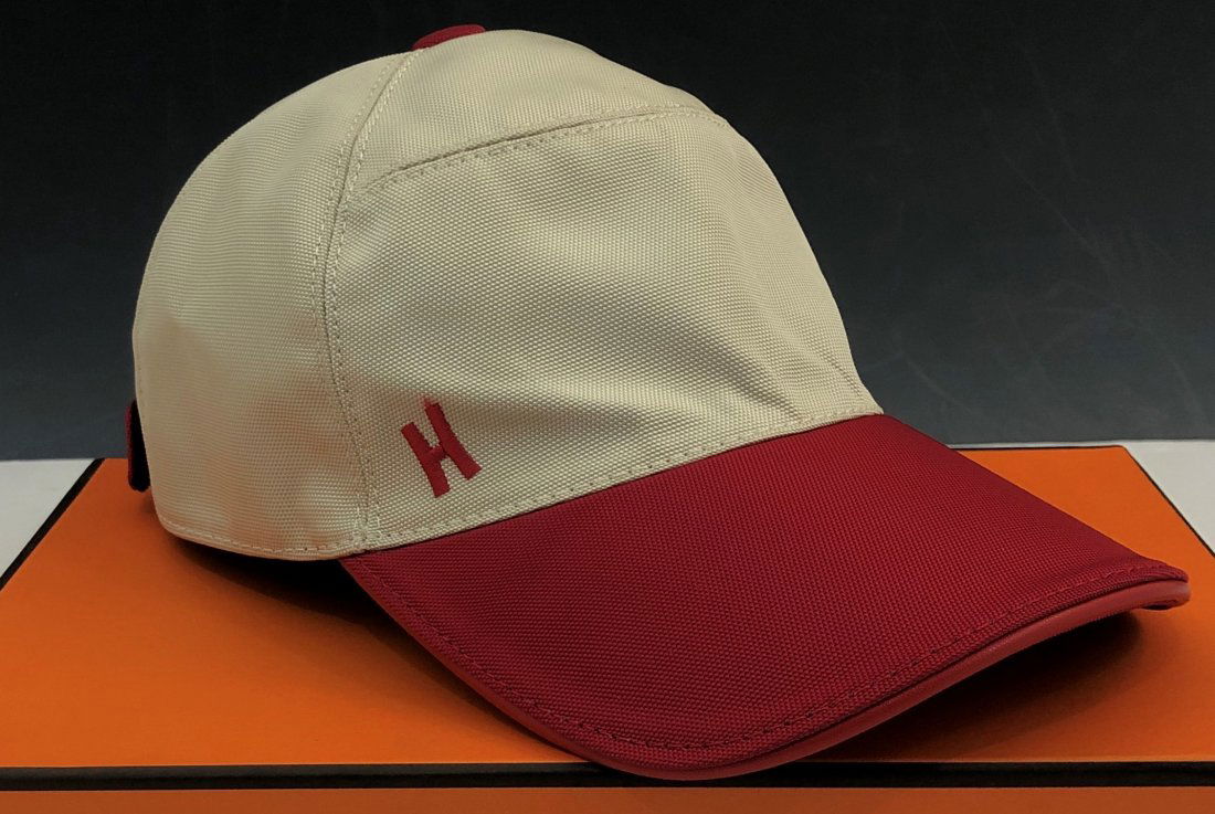 Hermes Cap: HERMES (PARIS) Cap issued by Hermes with interior tag, includes box
