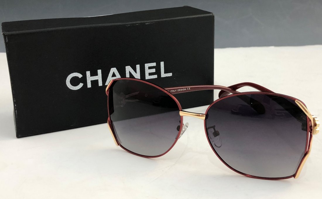 Chanel Sunglasses: CHANEL (PARIS) Sunglasses issued by Chanel with box