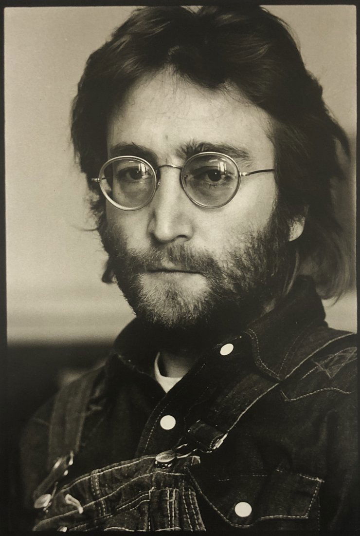 Annie Leibovitz - John Lennon, New York City, 1970: ANNIE LEIBOVITZ (B. 1949) John Lennon, New York City, 1970 Photo-litho 11" x 7 1/2"