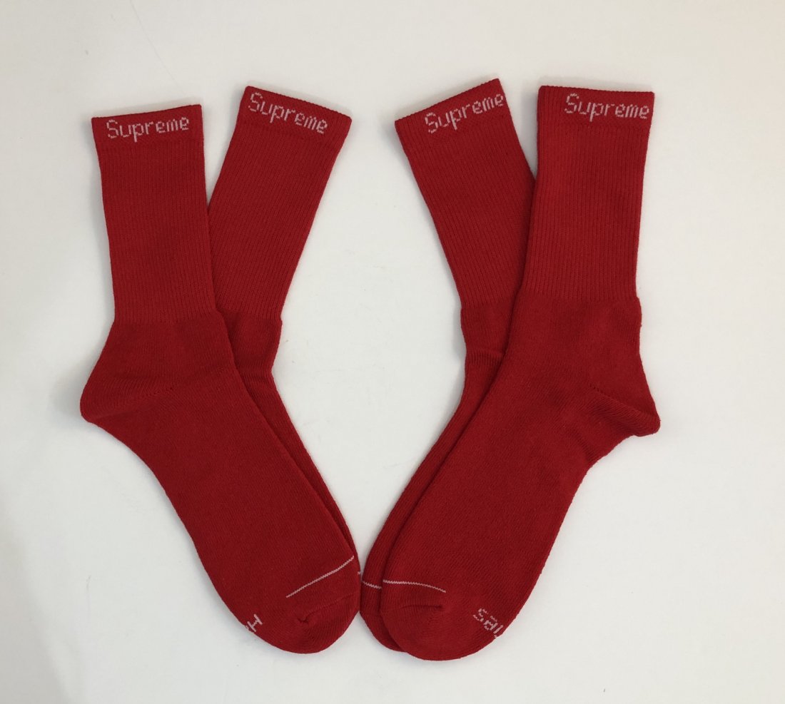 Lot of 2 Supreme Socks: SUPREME socks, issued by Supreme (brand new)