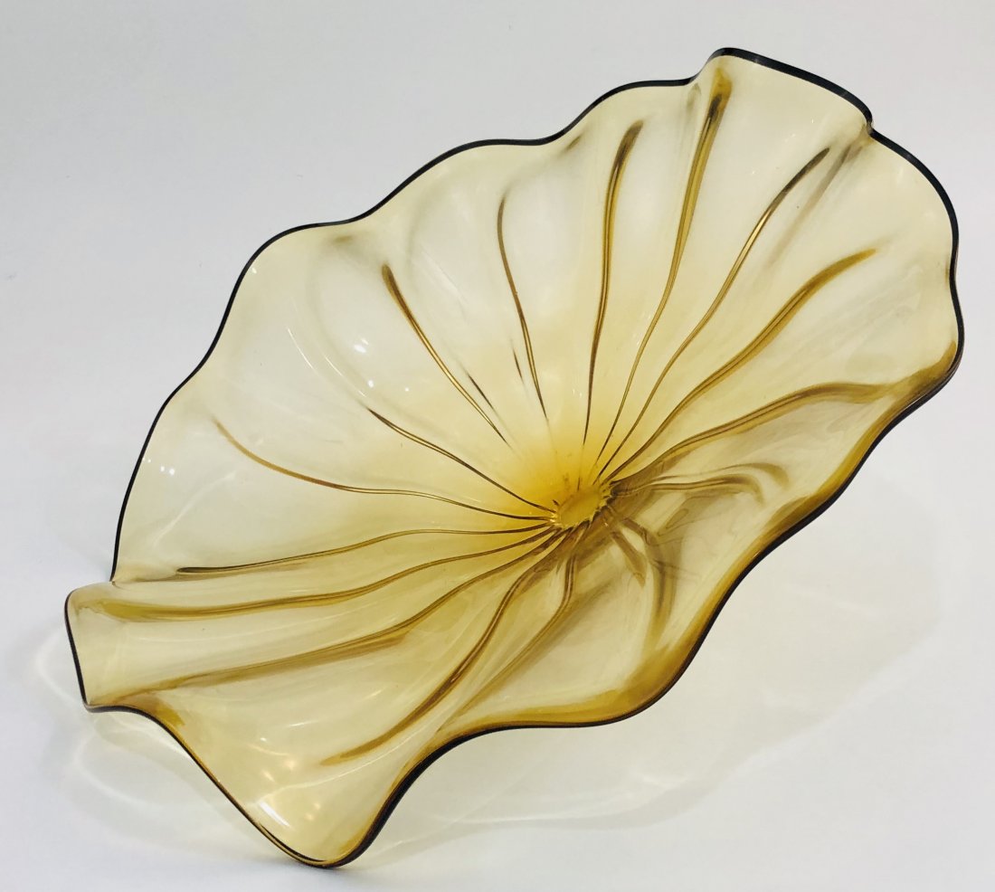 Attributed to Dale Chihuly Sea Form Persian Glass: ATTRIBUTED TO DALE CHIHULY (B. 1941) Sea Form, Persian Series 19" in total size Provenance: Jim Reynolds Collection, Seattle, Washington