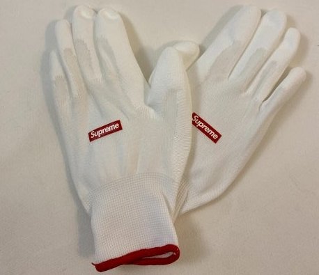 Supreme white Gloves: SUPREME (AMERICAN) Gloves issued by Supreme