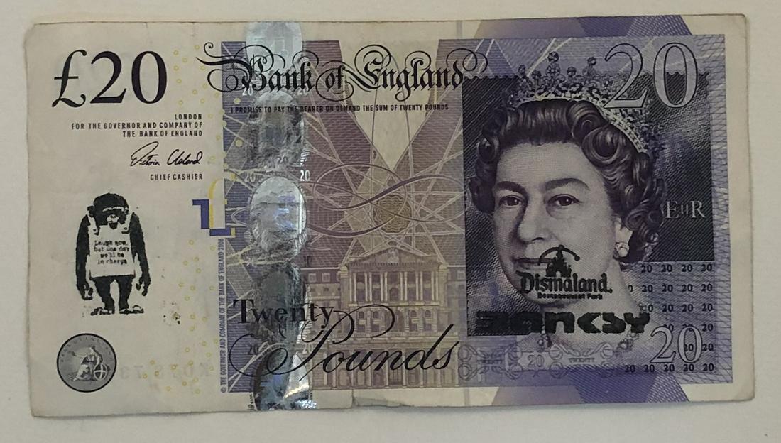 Banksy, Tenner Art Note QUEEN (1 of 2)