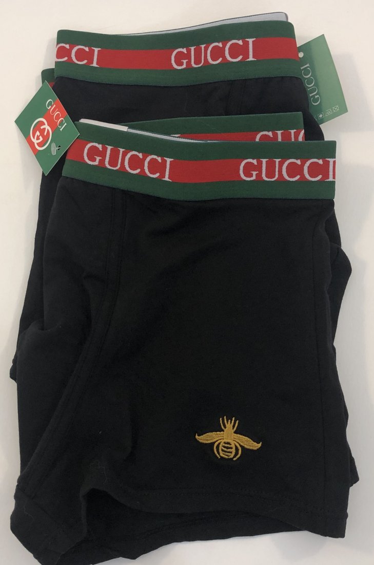 Lot of 2 Gucci Boxers XXL: GUCCI (ITALIAN) Boxers issued by Gucci XXL with bee motif (brand new)