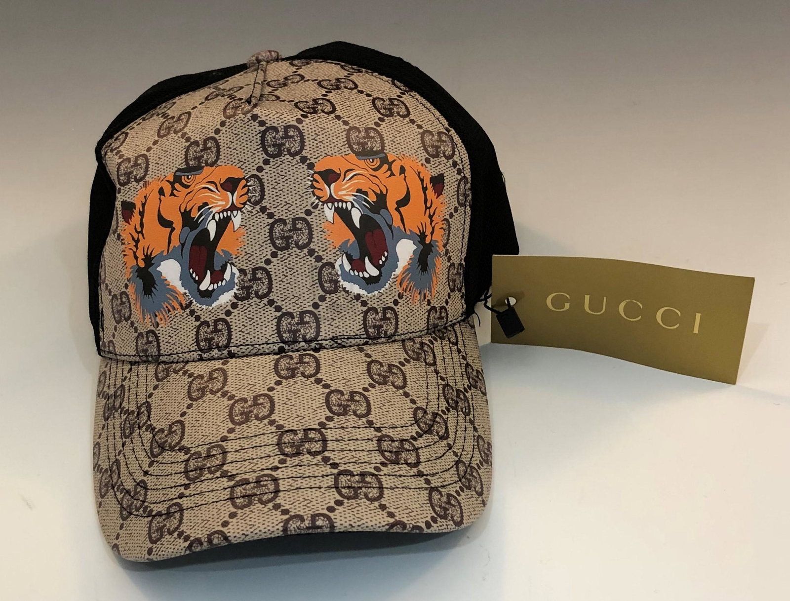 Gucci Hat: GUCCI (ITALIAN) Hat issued by Gucci