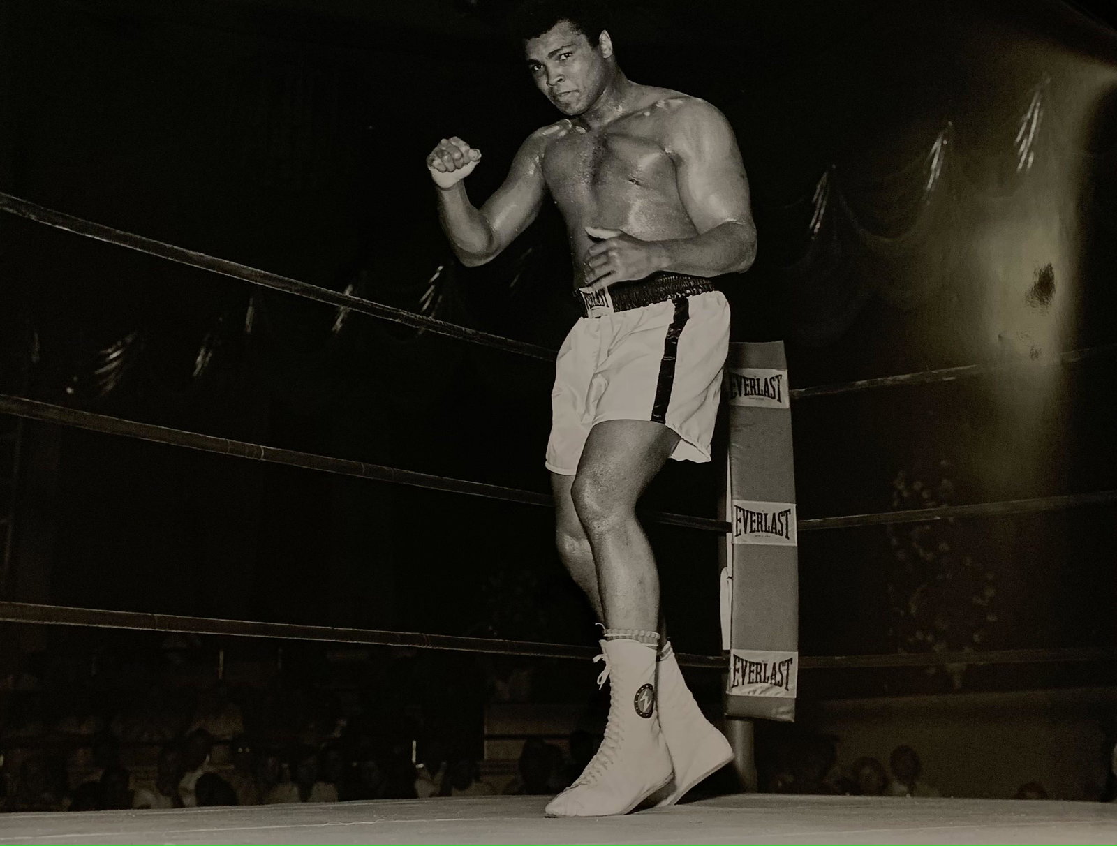 Muhammad Ali Glossy Photographic Print: Muhammad Ali Glossy Photographic Print 30 x 39.75 inches Mounted to same size cardstock