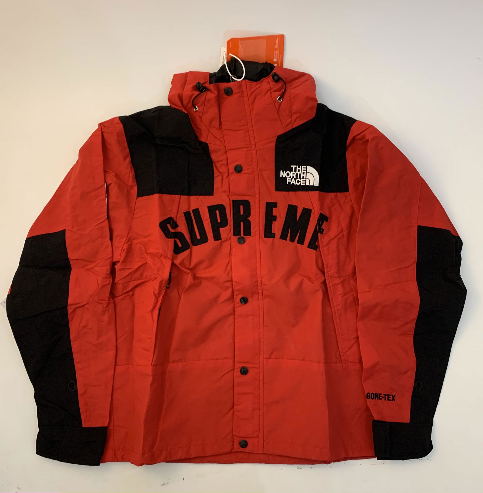 Supreme The North Face Jacket (Red): SUPREME NORTH FACE Blue winter jacket issued by The North Face, Supreme, and Gore-Tex.(Red)