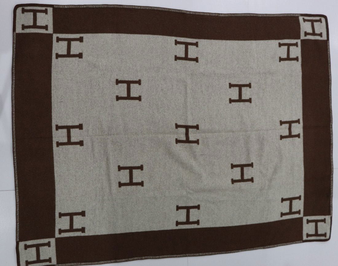 Avalon Cashmere Wool Blanket (1 of 3)