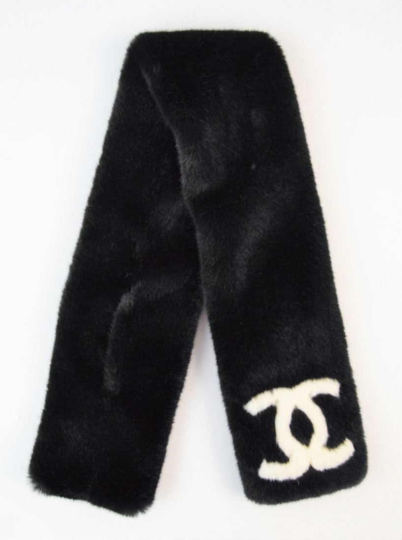 Faux Fur Neck Warmer (1 of 2)