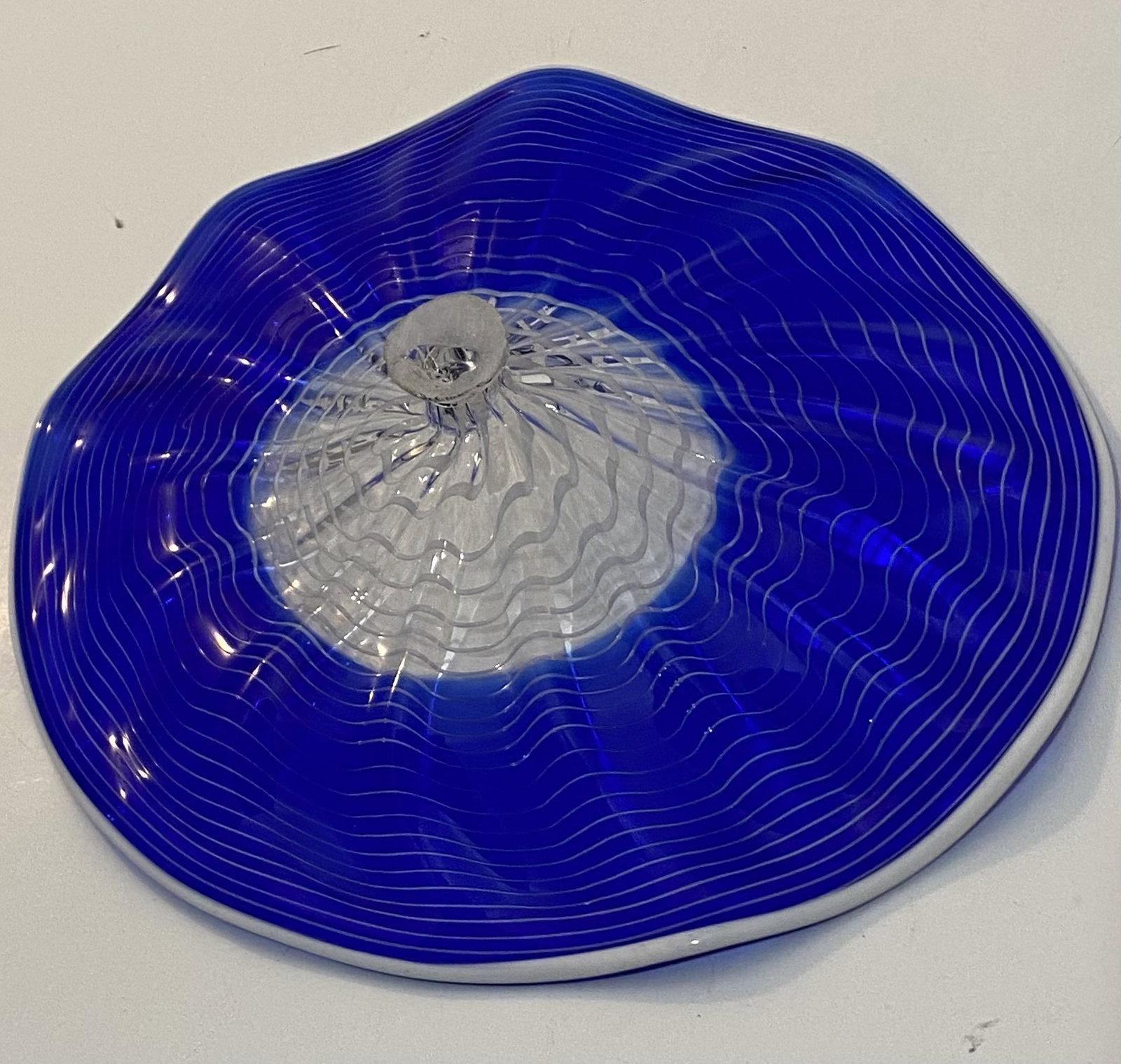 Attributed to Dale Chihuly Sea Form Persian Glass: ATTRIBUTED TO DALE CHIHULY (B. 1941) Dark Blue Sea Form, Persian Series Measurements: 12 1/2" in total size