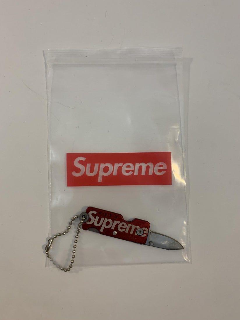 Supreme Key Pocket Knife (1 of 2)