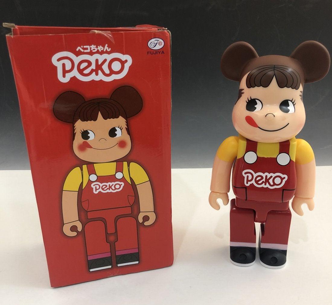 Peko Chan Milky Bearbrick 400 Figure (1 of 9)