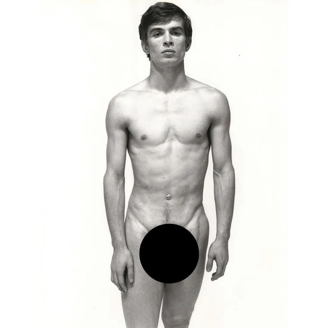 Richard Avedon - Rudolf Nureyev, Ballet Dancer - Nude: Richard Avedon - Rudolf Nureyev, Ballet Dancer - Nude Glossy Print 29 x 27.5 inches