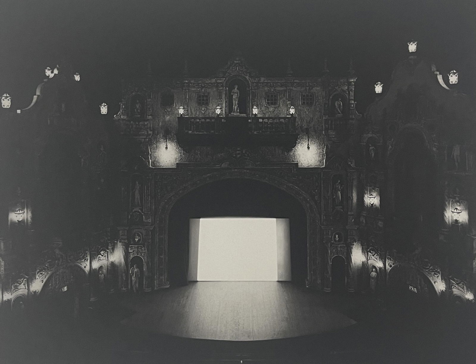 Hiroshi Sugimoto - Tampa Theater, FL 1979 (1 of 2)