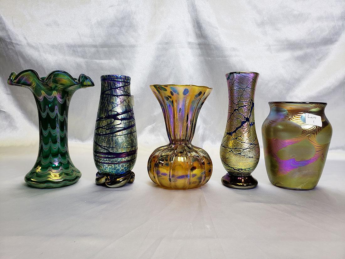 Lot of 5 modern art glass studio vases signed Jan 05, 2019 Orlando Estate Auction in FL