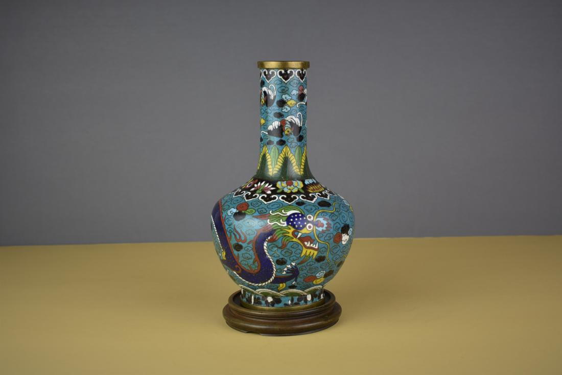 CHINESE OR JAPANESE CLOISONNE DRAGON BOTTLE VASE (1 of 4)