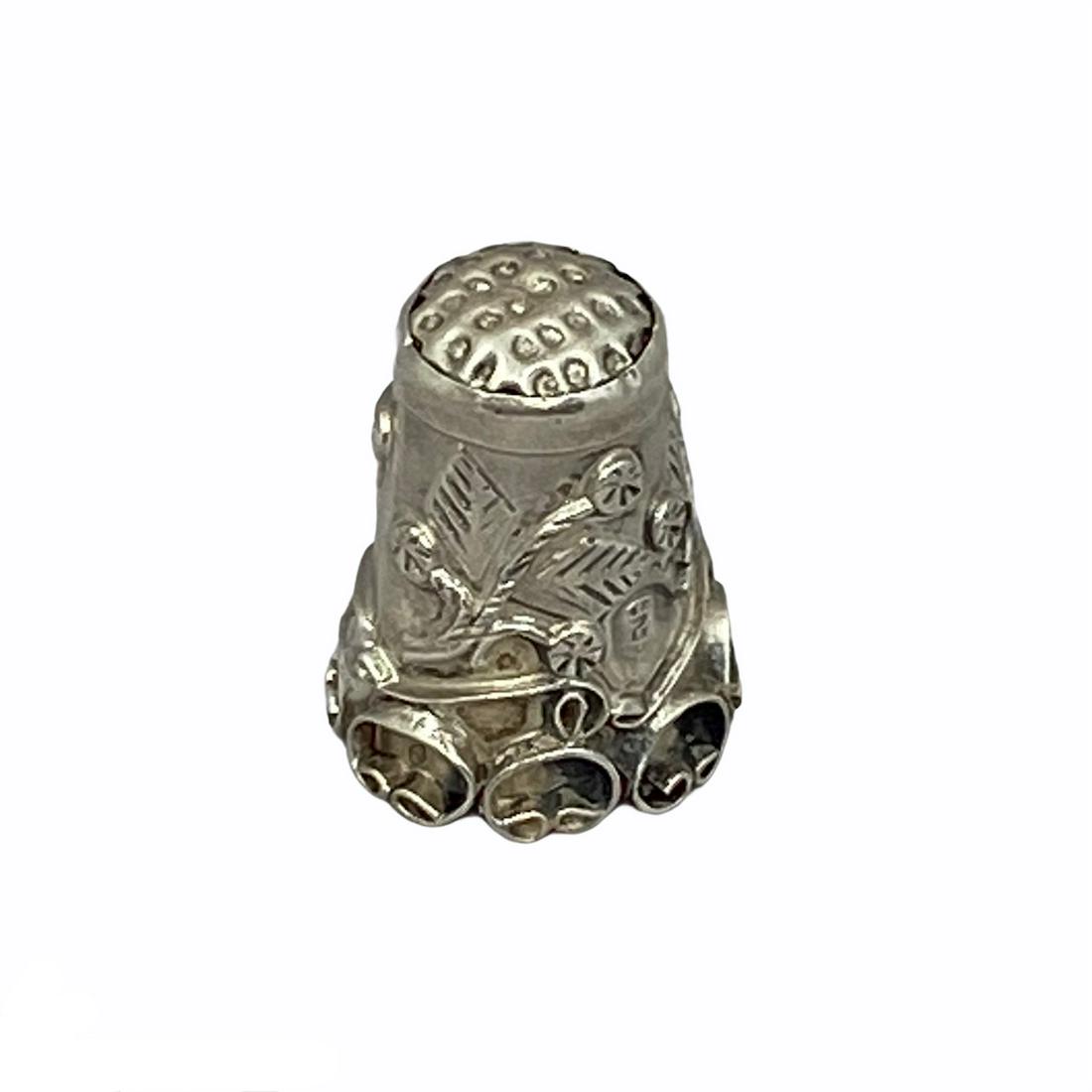 vintage Sterling silver thimble (1 of 3)