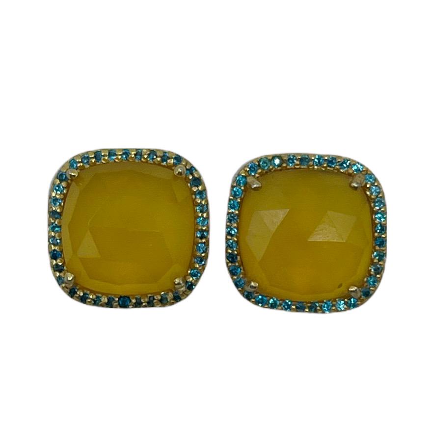 vermeil gold sterling silver carnelian earrings: Measurements: 15mm long by 15mm wide Gemstone: carnelian & blue topaz Material: vermeil gold over sterling silver Signed: 925 Condition: good