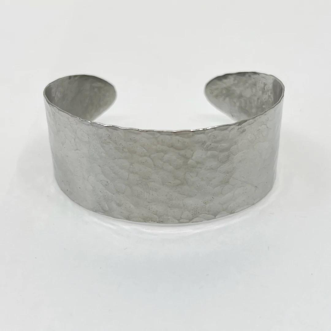 vintage stainless steel hammered cuff bracelet (1 of 3)