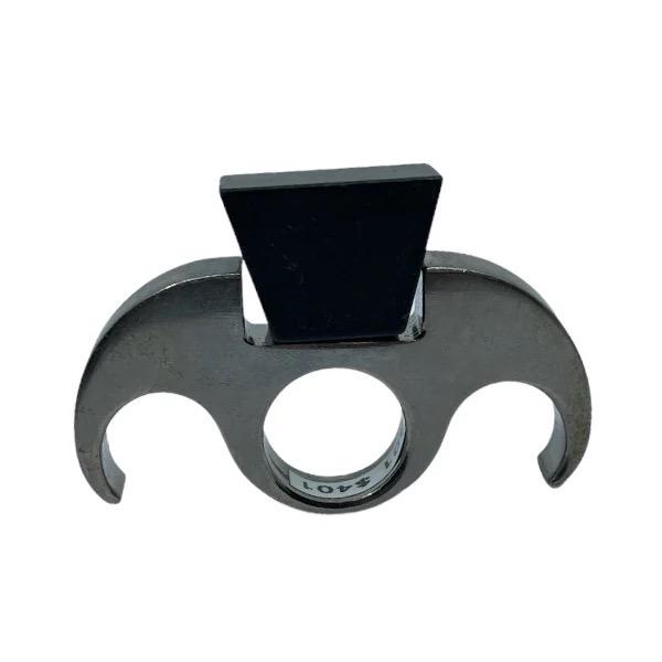 ETRO 3 finger onyx knuckle ring: Measurements: 5/8" W Size: 5 1/2 Gemstone: onyx Material: silver plated Signed: Etro Condition: New SKU-5183