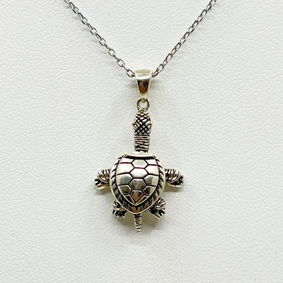 Sterling silver articulated turtle pendant necklace (1 of 3)